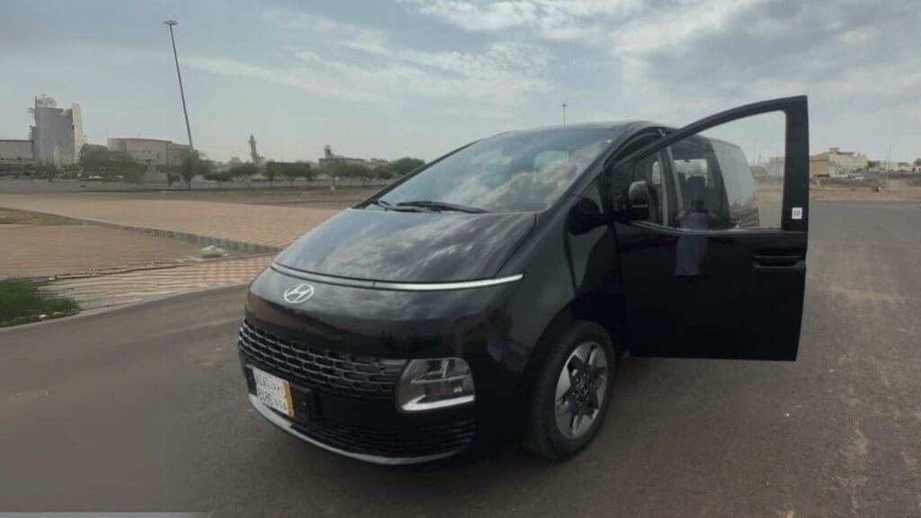 Hyundai Staria
